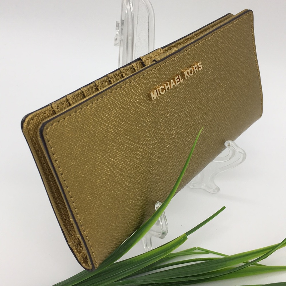 Michael Kors Jet Set Travel Md Flt Slm Bfld Wallet - Picture 3 of 8